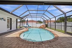 2210 Towering Oaks Cir, Seffner, FL 33584 - Photo 38
