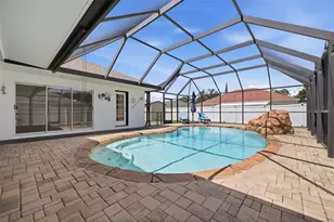 2210 Towering Oaks Cir, Seffner, FL 33584 - Photo 32