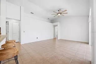 2210 Towering Oaks Cir, Seffner, FL 33584 - Photo 20