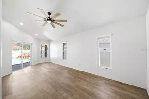 2210 Towering Oaks Cir, Seffner, FL 33584 - Photo 24