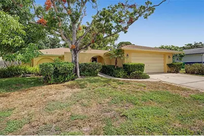 1100 Persimmon Drive, Palm Harbor, FL 34683 - Photo 34