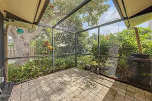 1100 Persimmon Dr, Palm Harbor, FL 34683 - Photo 28
