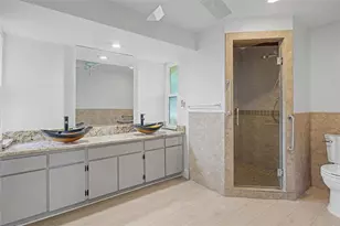 1100 Persimmon Dr, Palm Harbor, FL 34683 - Photo 20