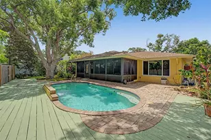 1100 Persimmon Dr, Palm Harbor, FL 34683 - Photo 2
