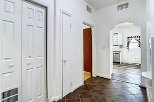 2211 Durham St, Tampa, FL 33605 - Photo 4