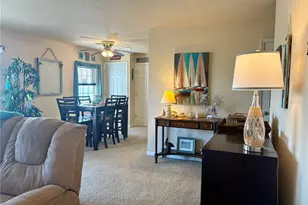 5184 Beach Dr SE, Saint Petersburg, FL 33705 - Photo 8