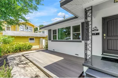 348 11th Avenue NE, Saint Petersburg, FL 33701 - Photo 2