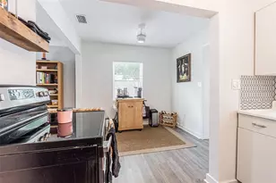 3030 14th St N, Saint Petersburg, FL 33704 - Photo 6