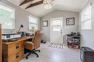3030 14th St N, Saint Petersburg, FL 33704 - Photo 16