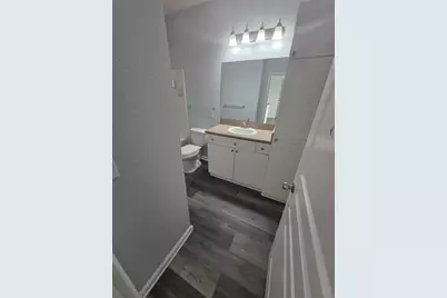 9401 Crescent Loop Circle #203, Tampa, FL 33619 - Photo 8