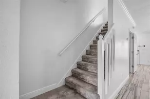 6127 Bayside Key Dr, Tampa, FL 33615 - Photo 18