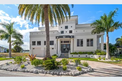 42 Midway Island, Clearwater Beach, FL 33767 - Photo 1