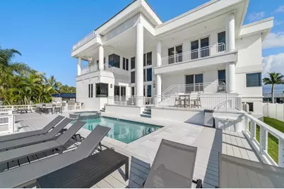42 Midway Island, Clearwater Beach, FL 33767 - Photo 34