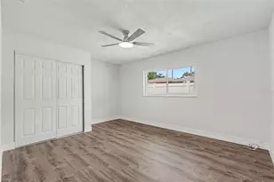 8170 22nd Ave N, Saint Petersburg, FL 33710 - Photo 30