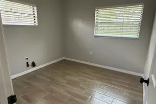 1008 N Bracewell Dr, Plant City, FL 33563 - Photo 12