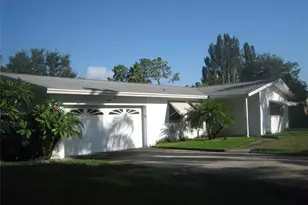 2245 Cedar Dr, Dunedin, FL 34698 - Photo 2
