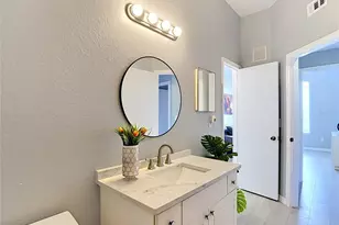 18107 Peregrines Perch Pl, Lutz, FL 33558 - Photo 16