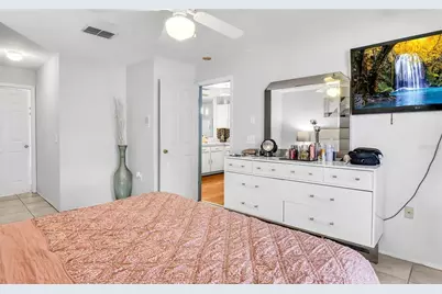4801 Rock Fish Court, Tampa, FL 33617 - Photo 32