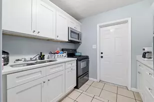 1716 E Waters Ave, Tampa, FL 33604 - Photo 14
