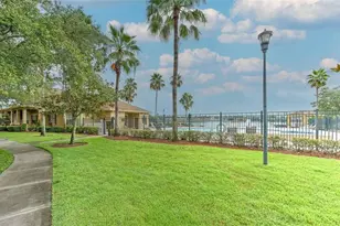 10554 White Lake Ct, Tampa, FL 33626 - Photo 14