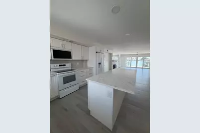 716 Bayway Boulevard #6, Clearwater Beach, FL 33767 - Photo 6