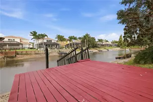 18032 Malakai Isle Dr, Tampa, FL 33647 - Photo 8