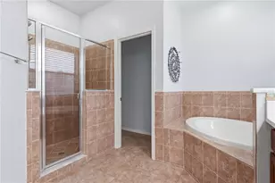 18032 Malakai Isle Dr, Tampa, FL 33647 - Photo 36