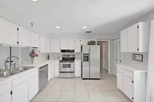 878 Rustic Oaks Dr, Palm Harbor, FL 34684 - Photo 16