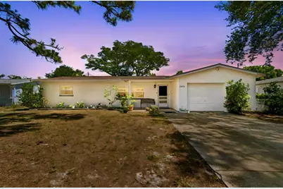 2085 68th Avenue S, Saint Petersburg, FL 33712 - Photo 4
