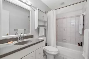 2052 Sunset Point Rd, Clearwater, FL 33765 - Photo 14