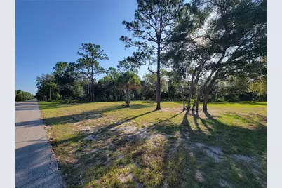 2075 S Colonial Avenue, Homosassa, FL 34448 - Photo 2
