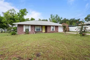 5435 Tangerine Dr, Zephyrhills, FL 33542 - Photo 4