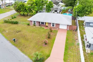 5435 Tangerine Dr, Zephyrhills, FL 33542 - Photo 2