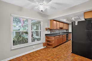 1013 Black Knight Dr, Valrico, FL 33594 - Photo 12