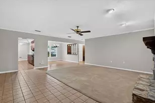 1013 Black Knight Dr, Valrico, FL 33594 - Photo 6