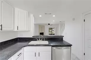 6661 121st Ave, Largo, FL 33773 - Photo 8