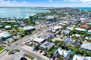 315 58th St, Holmes Beach, FL 34217 - Photo 18