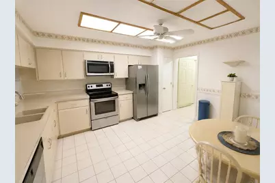 4068 Wilshire Circle E #145, Sarasota, FL 34238 - Photo 4