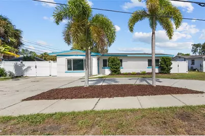 605 S Florida Avenue, Tarpon Springs, FL 34689 - Photo 1