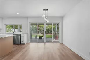 2235 Anastasia Wy S, Saint Petersburg, FL 33712 - Photo 8