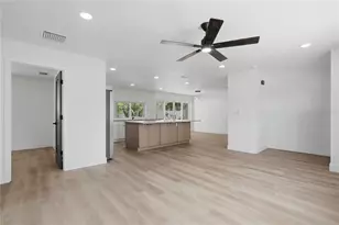 2235 Anastasia Wy S, Saint Petersburg, FL 33712 - Photo 10