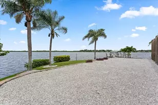 1589 Mary Ln, Tarpon Springs, FL 34689 - Photo 96