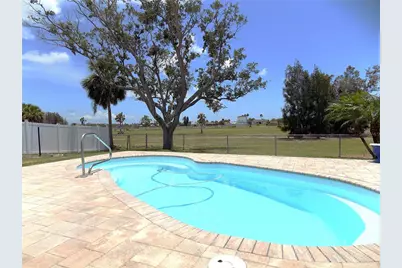 3842 Headsail Drive, New Port Richey, FL 34652 - Photo 2