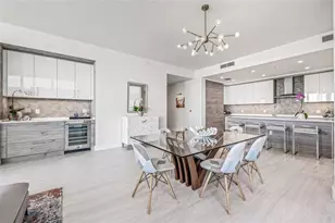 301 1st St S, Saint Petersburg, FL 33701 - Photo 16