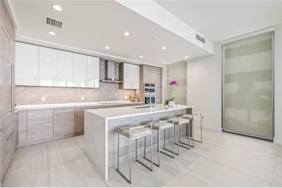301 1st Street S #803, Saint Petersburg, FL 33701 - Photo 4