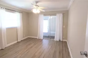 1811 Bedford Ln, Sun City Center, FL 33573 - Photo 14