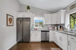 1600 Loretta Ave NW, Largo, FL 33770 - Photo 10