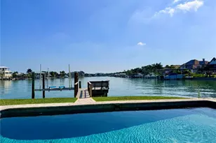 902 Oakwood Dr, Largo, FL 33770 - Photo 28
