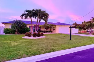 902 Oakwood Dr, Largo, FL 33770 - Photo 4