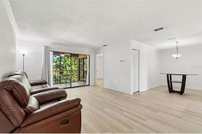 10100 Sailwinds Boulevard N #202, Largo, FL 33773 - Photo 4